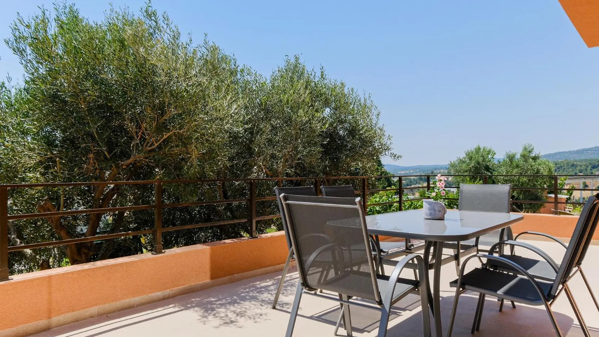 Apartment Top Hill Deluxe Maison & Suite, Sea View, Nikiti