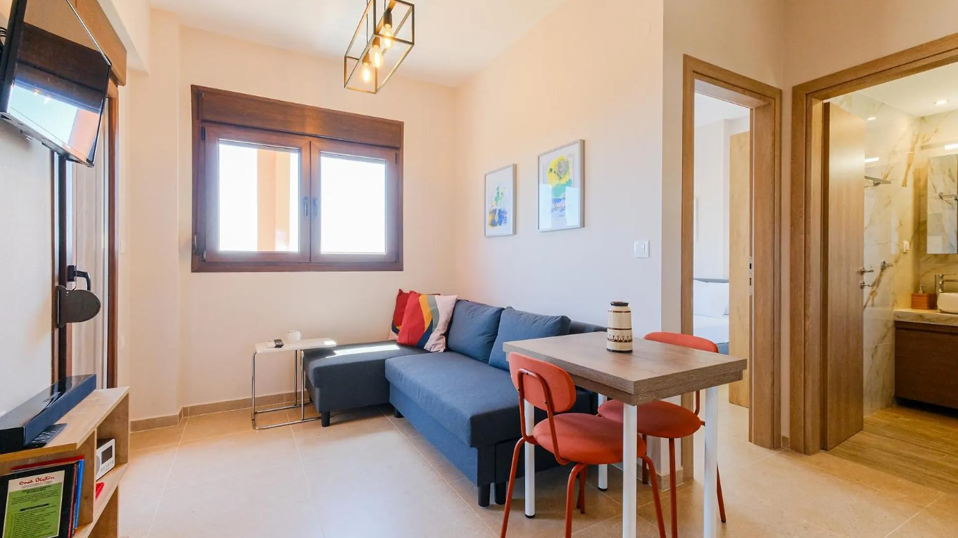 Top Hill Deluxe Maison & Suite, Sea View, Nikiti Apartment