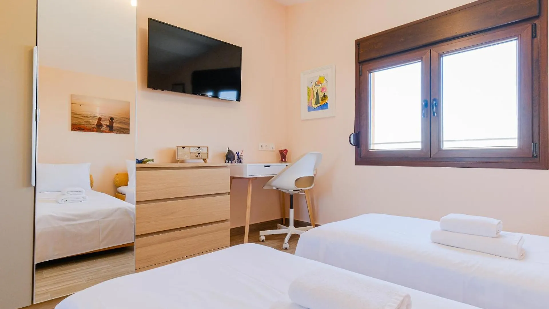 Top Hill Deluxe Maison & Suite, Sea View, Nikiti Apartment